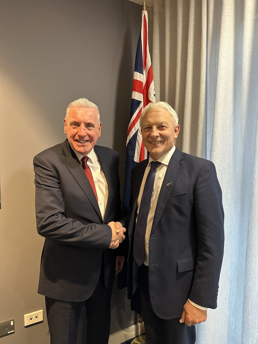 Good meeting today with UK Minister of Defence Lord Vernon Coaker on enhancing our defence cooperation in a threatening global environment, including working together to support Ukraine and ensuring Antarctica is preserved as an area of peace and science.