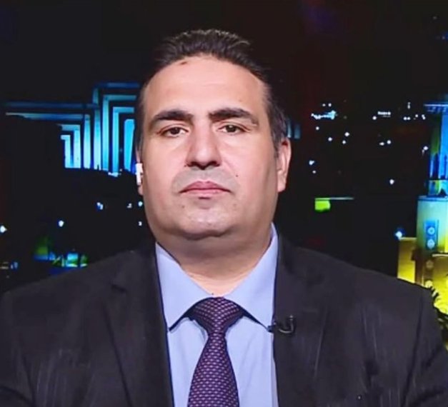 رحمك الله يا اخي وصديقي دكتور خالد عبد الإله 
كنت نعم الأخ والصديق .. تميزت بدماثة الاخلاق التي كانت ركنا من اركان سلوكك .
ستجزى عليها ثواب الاخرة. 
ظلمت كثيرا في الحياة الدنيا ، ولكن ستسعد في الاخرة برحمة الله سبحانه وتعالى إذ لا يظلم عنده احد 
أنا لله وانا إليه راجعون