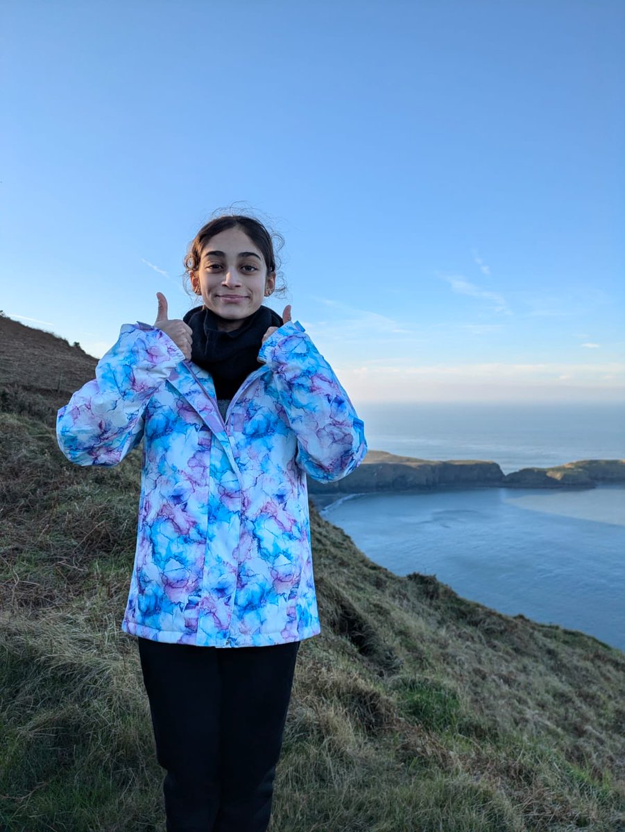 CymraegMrsV's tweet photo. ⁦@NewportH⁩ Year 8 having lots of hwyl @llangrannog https://t.co/tripbAePlY