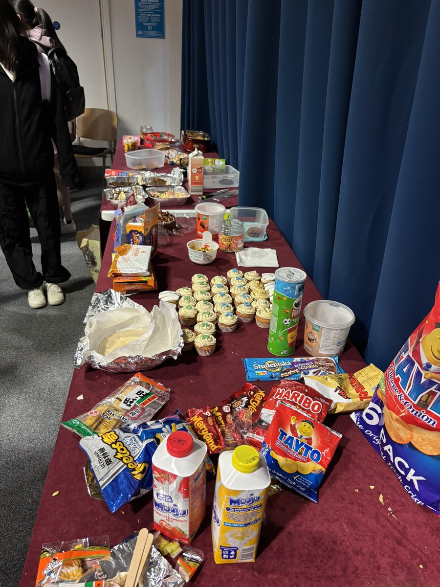 University of Galway MSc in Cellular Mfg & Therapy (@cellmfgtherapy) on Twitter photo Today, we celebrated seeing each other again and starting semester two 🏫
We shared treats and foods from all over the world, including the iconic crisp sandwich (which was the biggest hit) 🌍 🥪
We also held a “Stupid Award Ceremony” where everyone received a personal award 🏅 Today, we celebrated seeing each other again and starting semester two 🏫
We shared treats and foods from all over the world, including the iconic crisp sandwich (which was the biggest hit) 🌍 🥪
We also held a “Stupid Award Ceremony” where everyone received a personal award 🏅