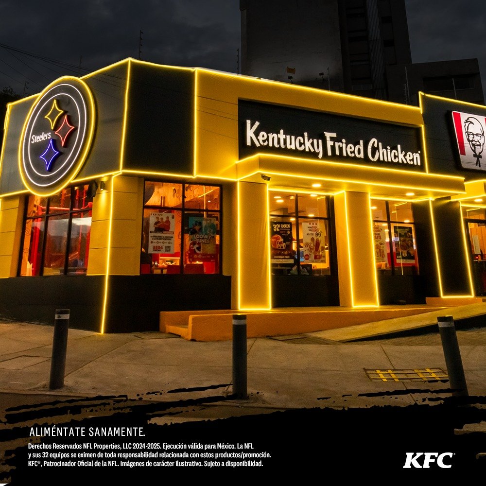Steelersdepot's tweet photo. More images of Steelers-themed KFC in Mexico 🔥🍗#Steelers #NFL https://t.co/WMwPbKReGj