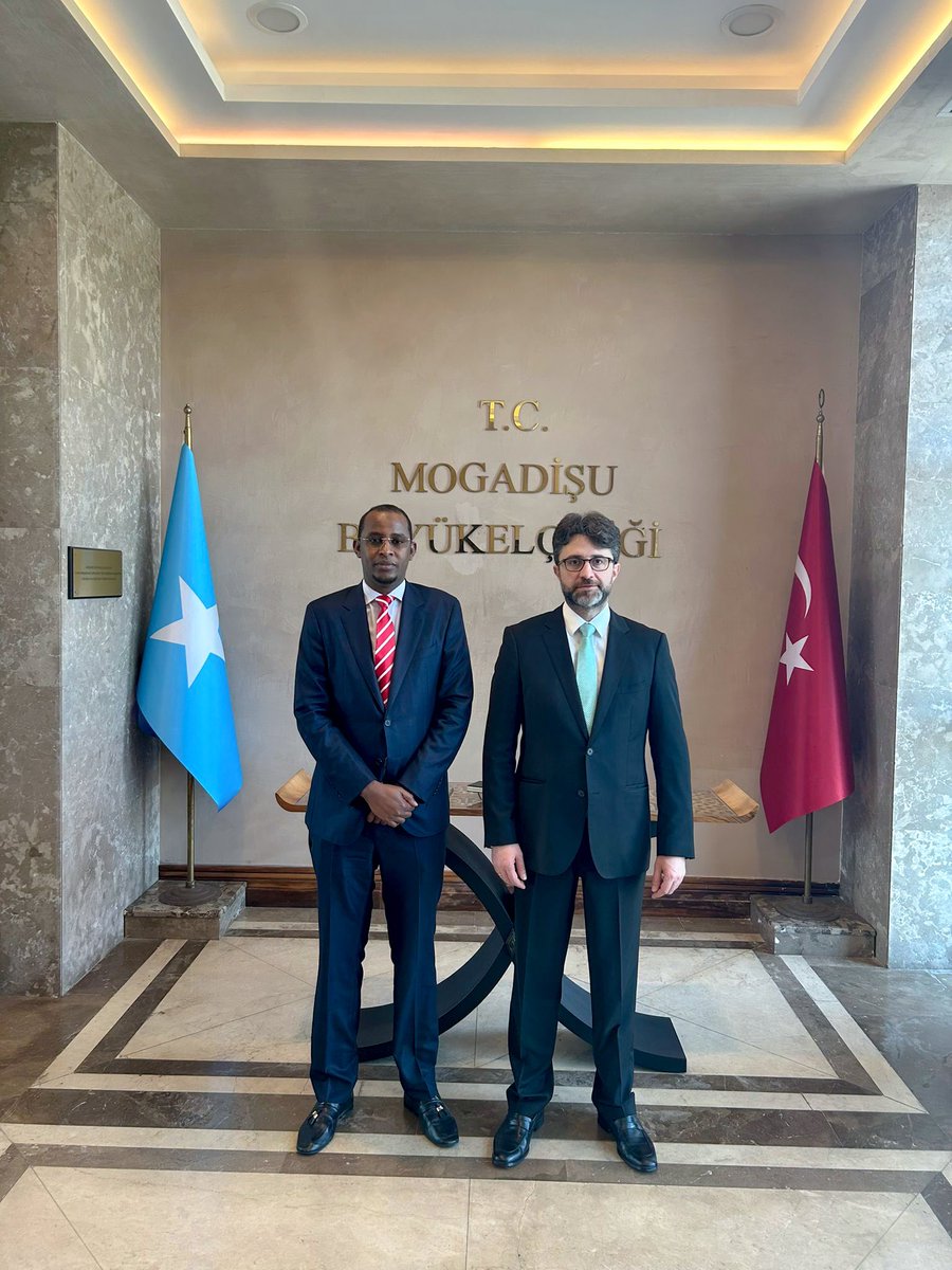 I had the pleasure of meeting H.E. Alper Aktaş, the Ambassador of Türkiye to Somalia. We discussed NIRA's ongoing efforts in rolling out the National ID system and explored potential collaboration on knowledge transfer, capacity building, and technical support to enhance