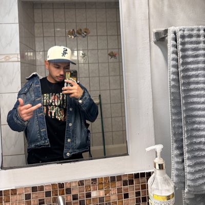 GINO AMARI 🦍 tweet media