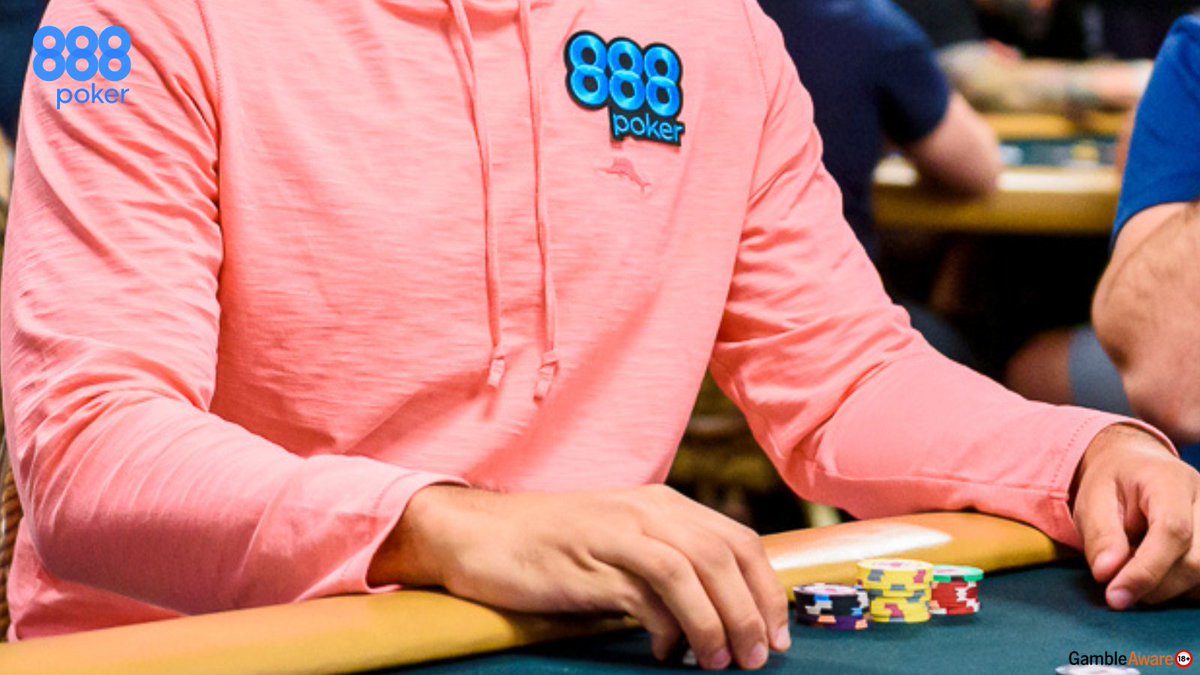 888poker_br's tweet photo. 🚨 ALERTA SORTEIO

📣 Estamos sorteando 5 tickets de $109 para a XL Winter!

🥶 Vestimos nossos embaixadores com roupas de inverno—você consegue adivinhar quem eles são?

👉 Marque @888poker_br , compartilhe este post e comente seus palpites abaixo para concorrer!

Valendo até dia 17/01, às 23.59.