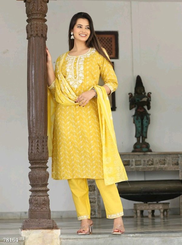 UDkartcom's tweet photo. Elevate your wardrobe with the Ethnicmix Cotton Straight Kurti-pant-dupatta Set! 🌞👗 Premium cotton and stunning embroidery await you. Plus, enjoy free shipping &amp; COD! Shop now: https://t.co/llsqmMUr5m 

#EthnicFashion #Kurtis https://t.co/qxIDjA1ny1