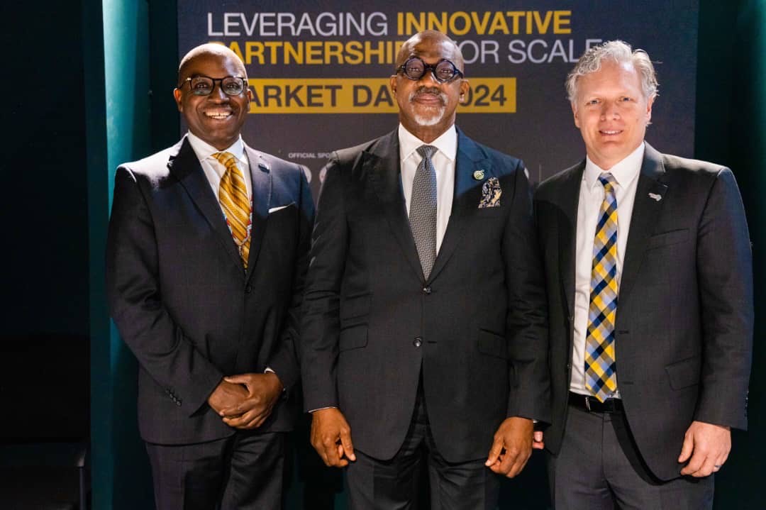 Power Africa (@powerafricaus) on Twitter photo ICYMI | <a href="/OGSG_Official/">Ogun State Government - OGSG</a> Governor <a href="/DapoAbiodunCON/">Prince Dr. Dapo Abiodun, CON</a> seeks partnership with Power Africa to achieve revolutionary 24/7 affordable, reliable electricity.
Read more via <a href="/DailyPostNGR/">Daily Post Nigeria</a>: ow.ly/Nzph50UE5K5
#EnergyAccess #PowerAfrica #Nigeria
📸 Daily Post ICYMI | <a href="/OGSG_Official/">Ogun State Government - OGSG</a> Governor <a href="/DapoAbiodunCON/">Prince Dr. Dapo Abiodun, CON</a> seeks partnership with Power Africa to achieve revolutionary 24/7 affordable, reliable electricity.
Read more via <a href="/DailyPostNGR/">Daily Post Nigeria</a>: ow.ly/Nzph50UE5K5
#EnergyAccess #PowerAfrica #Nigeria
📸 Daily Post