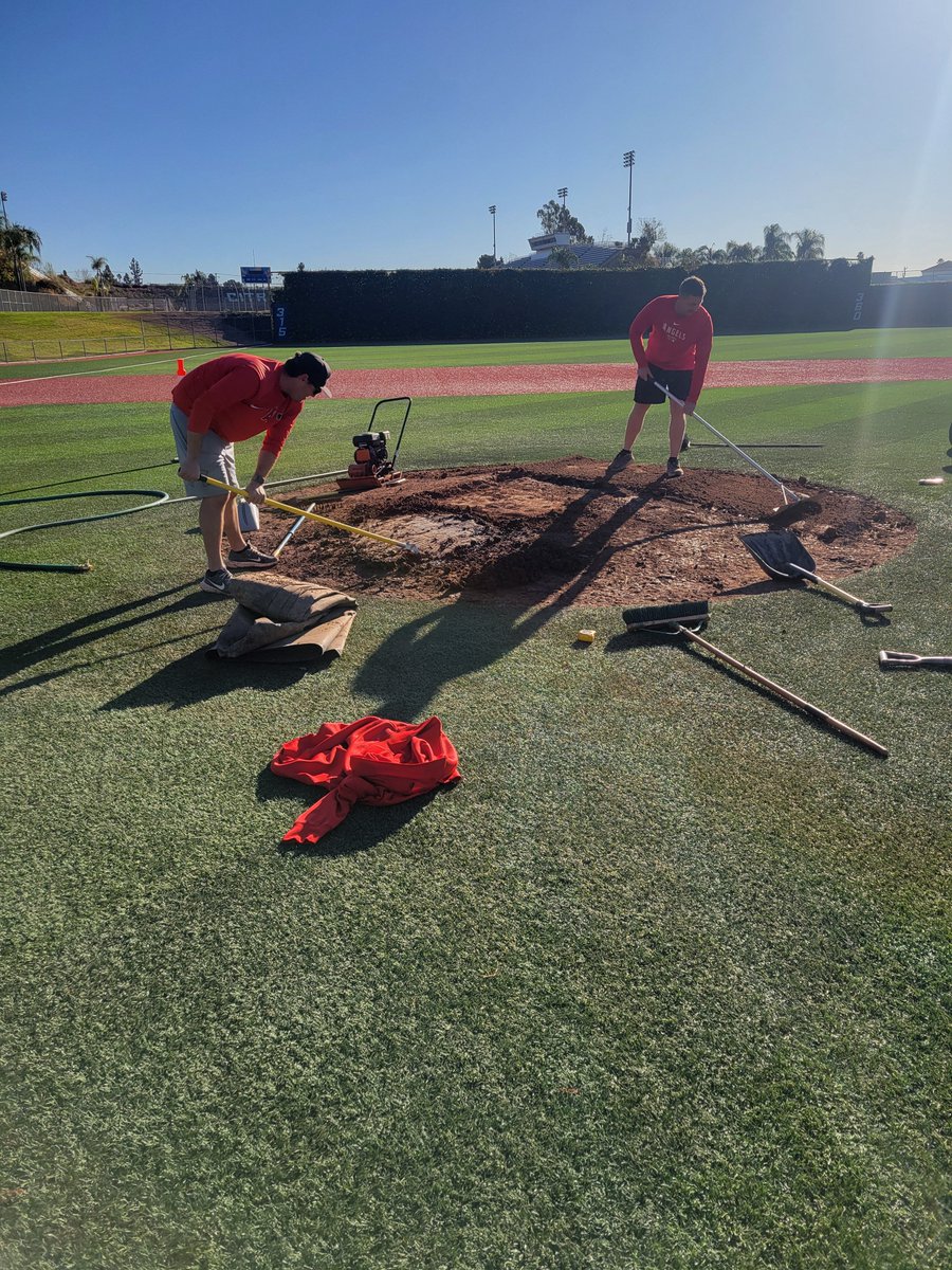 Love the sight of our mound being professionally rebuilt by members of the Angels grounds crew!

Opening day on January 24th can't come soon enough!