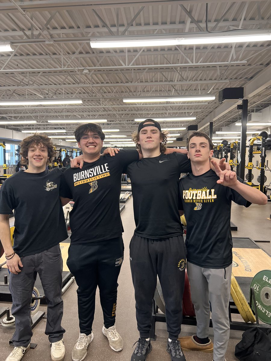 CoachRyanKing's tweet photo. 🚨🚨Winners of the 1,000 Rep Relay as we close out semester 1 🚨🚨 @ISD191 @BurnsvilleHS https://t.co/7QQ7n6PVdR