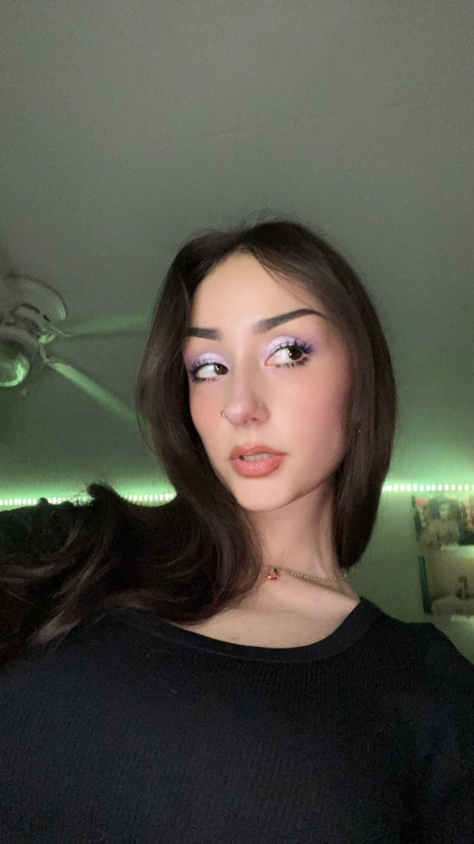 iammcosmetics's tweet photo. purple eyeshadow’s my fav!! https://t.co/KNY6jHlJg6