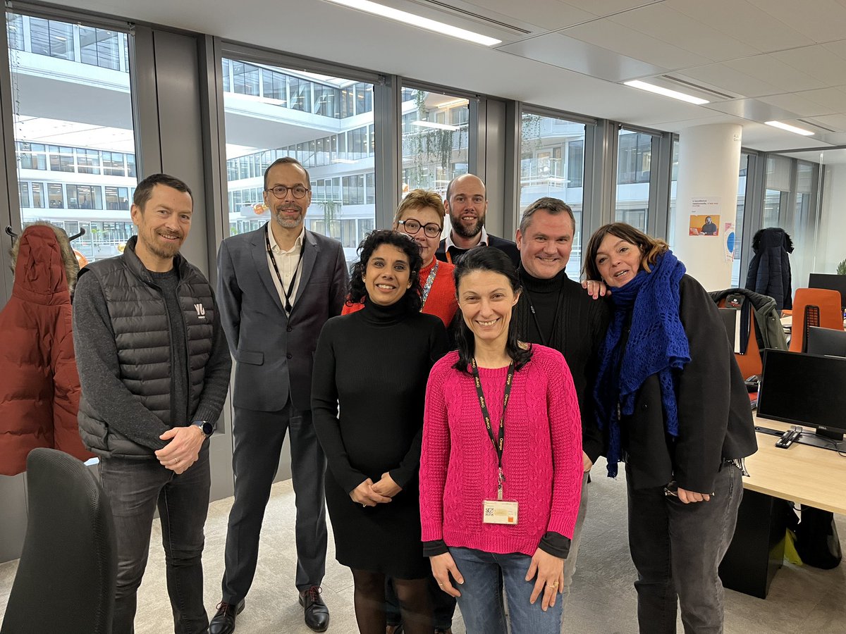 FredericDufal's tweet photo. Heureux d’avoir échangé avec l’équipe d’#OrangePro en charge des demandes clients arrivant via X.

Très fier de cette équipe motivée par la #satisfaction des clients, remarquable de cohésion et de perfectionnement continu. De grands pro!
@davidviretlange
@PechierC
@Karinedussert https://t.co/rj4emVsEXL