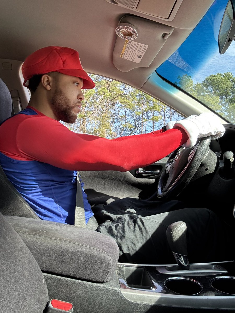 Joycon_Jay's tweet photo. Mario Kart 9 Graphics looking insane. https://t.co/REXLYLqVfO
