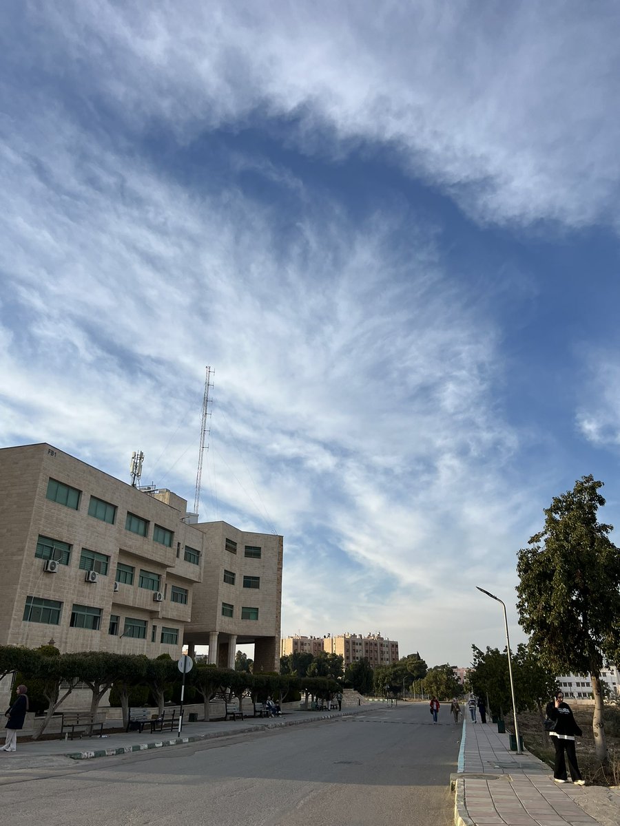 بعد امتحان الاساليب اليوم : فراقها عيد ❤️✨