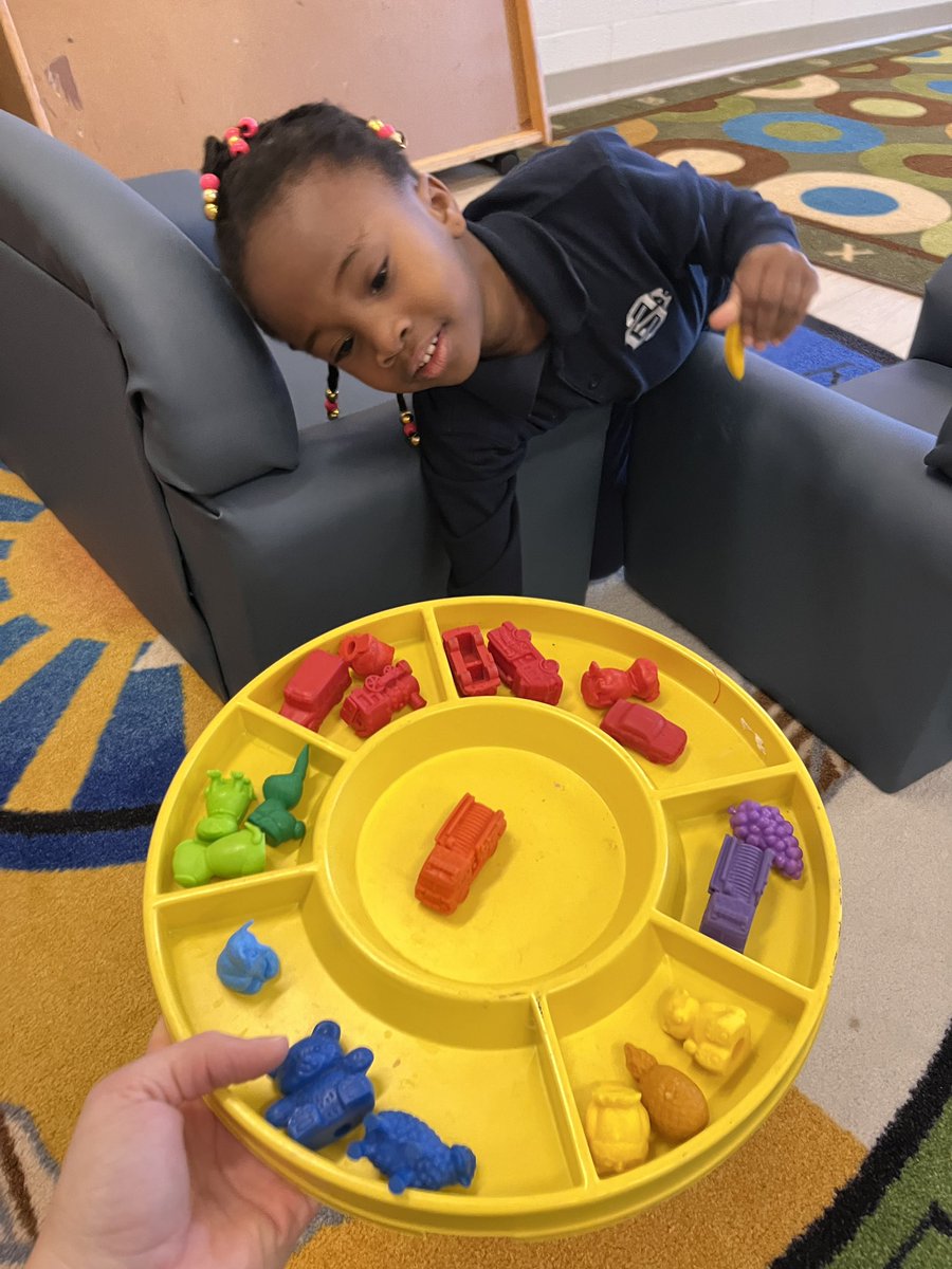 Ms. Ricci (@ms_aricci) on Twitter photo We are identifying letters, completing science experiments with ice, colouring snowmen and sorting <a href="/StCeciliaHCDSB/">StCeciliaHCDSB</a> We are identifying letters, completing science experiments with ice, colouring snowmen and sorting <a href="/StCeciliaHCDSB/">StCeciliaHCDSB</a>