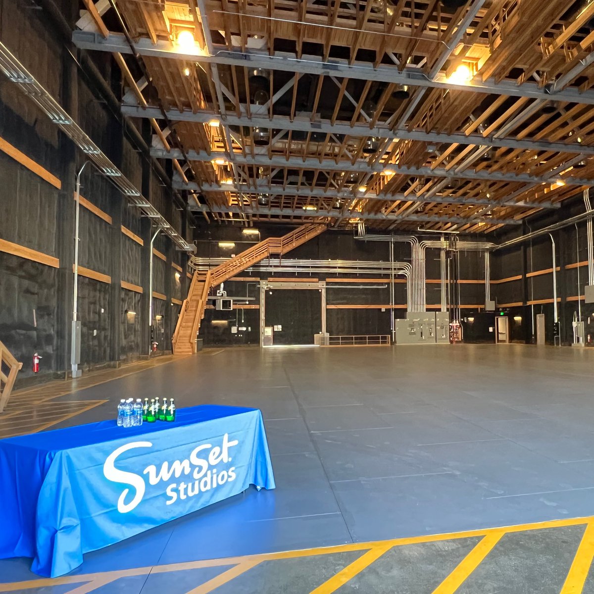 ionoco's tweet image. The ionoco team are on site, ready to rig for the first ever network production at the shiny new Sunset Glenoaks Studios!

We can’t wait to get rolling… Stay tuned for more 😉

#SunsetStudios #ProductionTechnology #CreativeTechnology