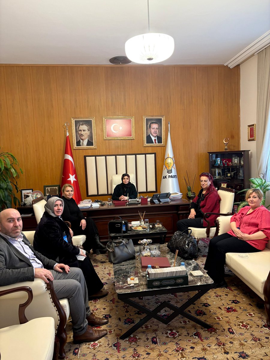 Kıymetli Vekilimiz Sayın Dr Leyla şahin Usta hanımefendiye samimi Sohbetleri ve Misafirperverliğinden dolayı şükranlarımı ve teşekkürlerimi  sunuyorum.
MEUS-FED GENEL BAŞKANI 
Canan ÜNVER
<a href="/RTErdogan/">Recep Tayyip Erdoğan</a>
<a href="/leylasahinusta/">Dr. Leyla Şahin Usta 🇹🇷</a>
<a href="/Yusuf__Tekin/">Yusuf Tekin</a> 
<a href="/cengizmete/">Cengiz Mete</a>