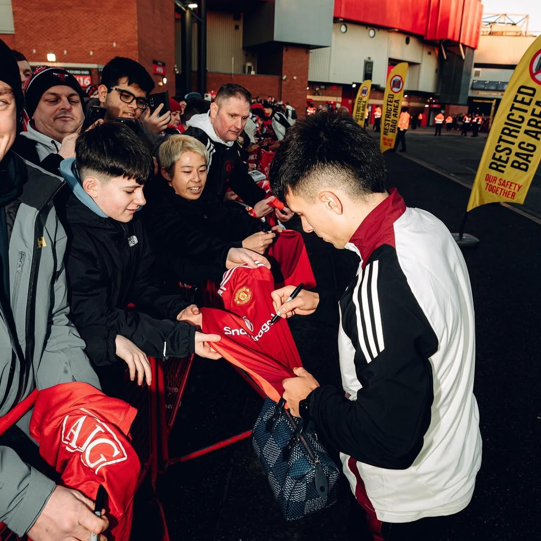 Comeback night at Old Trafford to keep on the right track! 👹 Well done, <a href="/Amaddiallo_19/">Amad</a> ⚽️⚽️⚽️