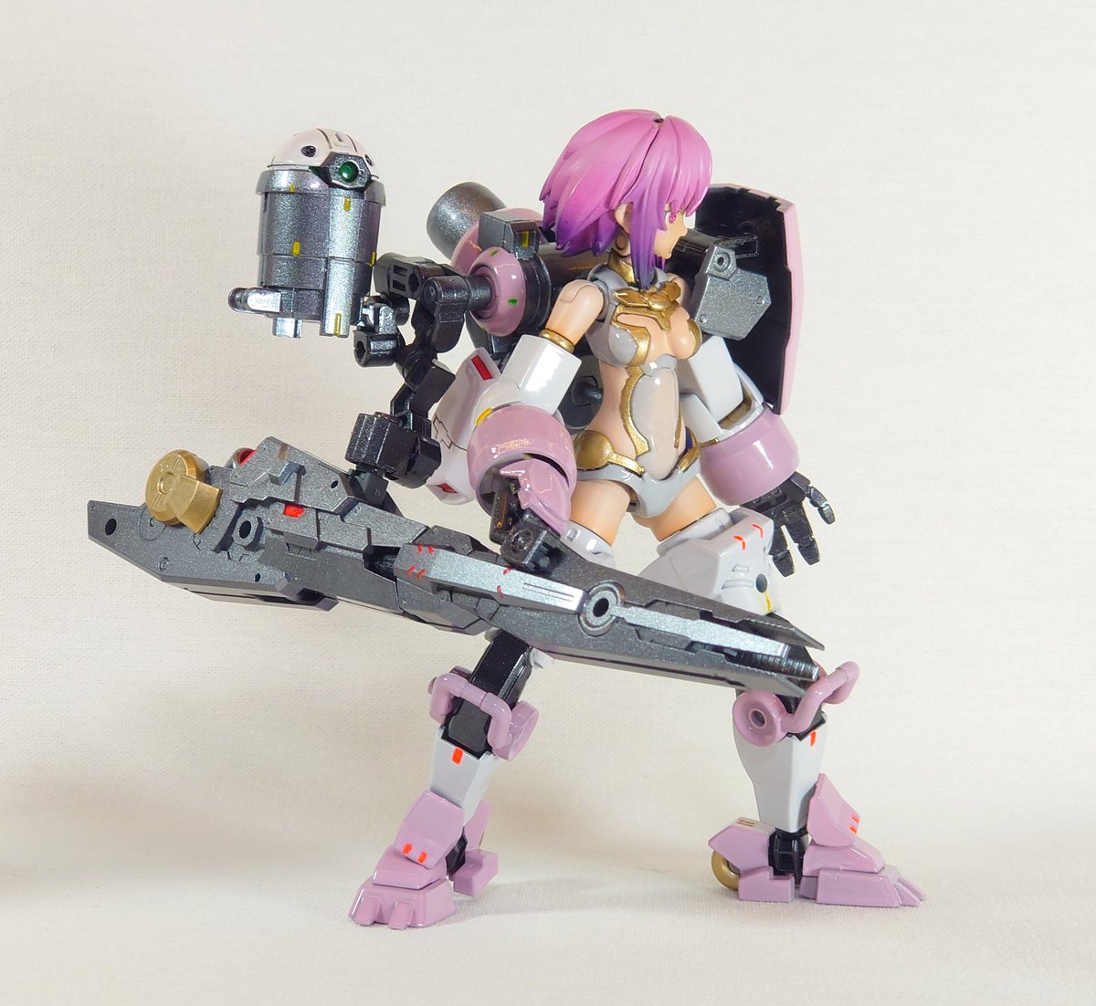 lile0078's tweet photo. 取り敢えず完成したけど肌が全部色違うのなんでだろう…
#30MS
#デミトレーナー https://t.co/rFWvlJ20Ap