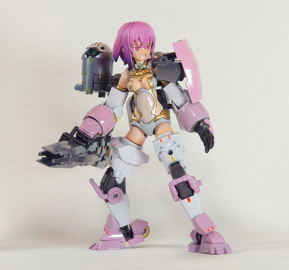 lile0078's tweet photo. 取り敢えず完成したけど肌が全部色違うのなんでだろう…
#30MS
#デミトレーナー https://t.co/rFWvlJ20Ap