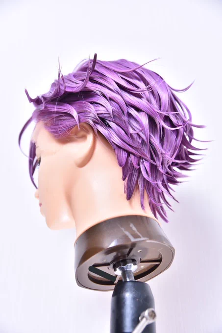 ちなみにわたしがわたしのウィッグを撮る時はいつもテンション高いです テンションが上がりすぎて息切れ汗だく筋肉痛です最高の自己満だと思っていますが画面越しにでも撮ってみたいなって思って貰えて嬉しー!!!!!!!って気持ちを今伝えたかっただけです