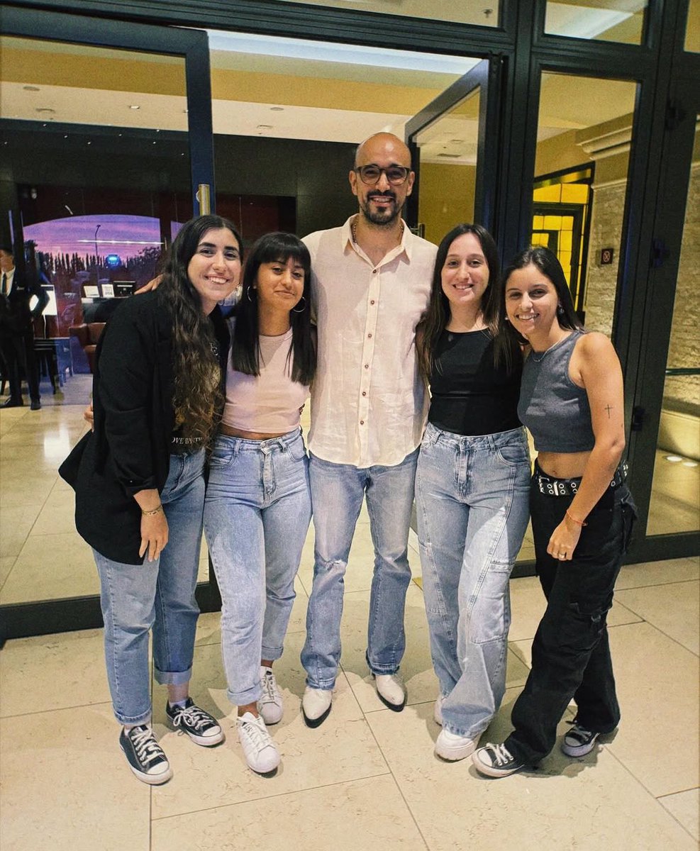 Eu <a href="/AbelPintos/">ABEL</a> mañana volvemos a las pistas 🥳💃♥️🥹✨