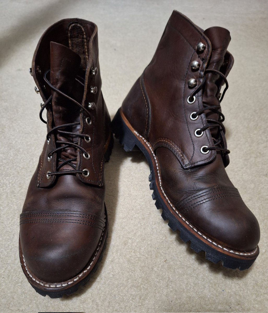 DocBryson's tweet photo. Thank you to the team at @RedWingShoes for the great job they did on the resole of my Iron Ranger 8111 boots. The vibram lug sole from the 8146 Roughneck looks great on the 8111. Also, thank you to the staff at the Roswell GA Red Wing store for their great customer service. https://t.co/ceyhkb935L