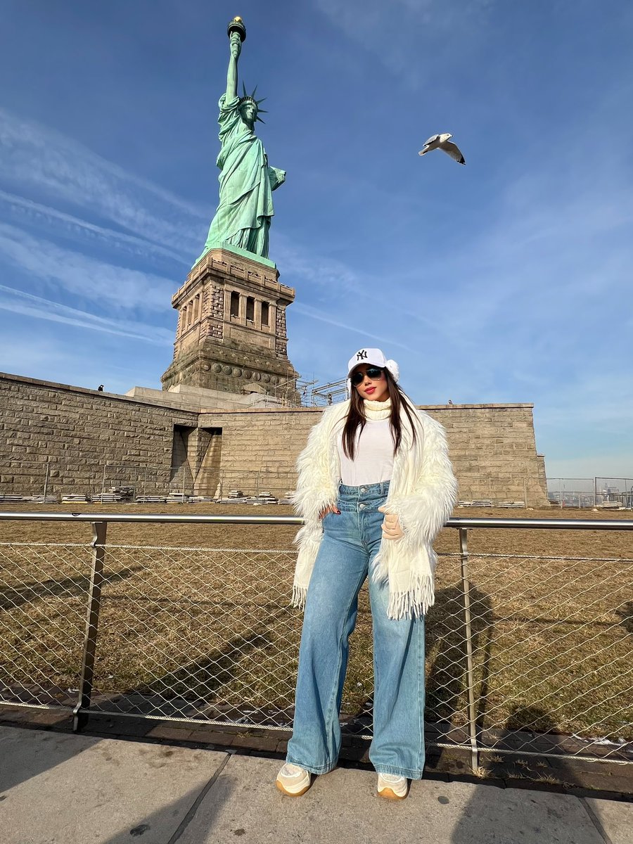 KaryRodriguezS's tweet photo. New York It’s a feeling 🗽 https://t.co/OsxkSuqgsw