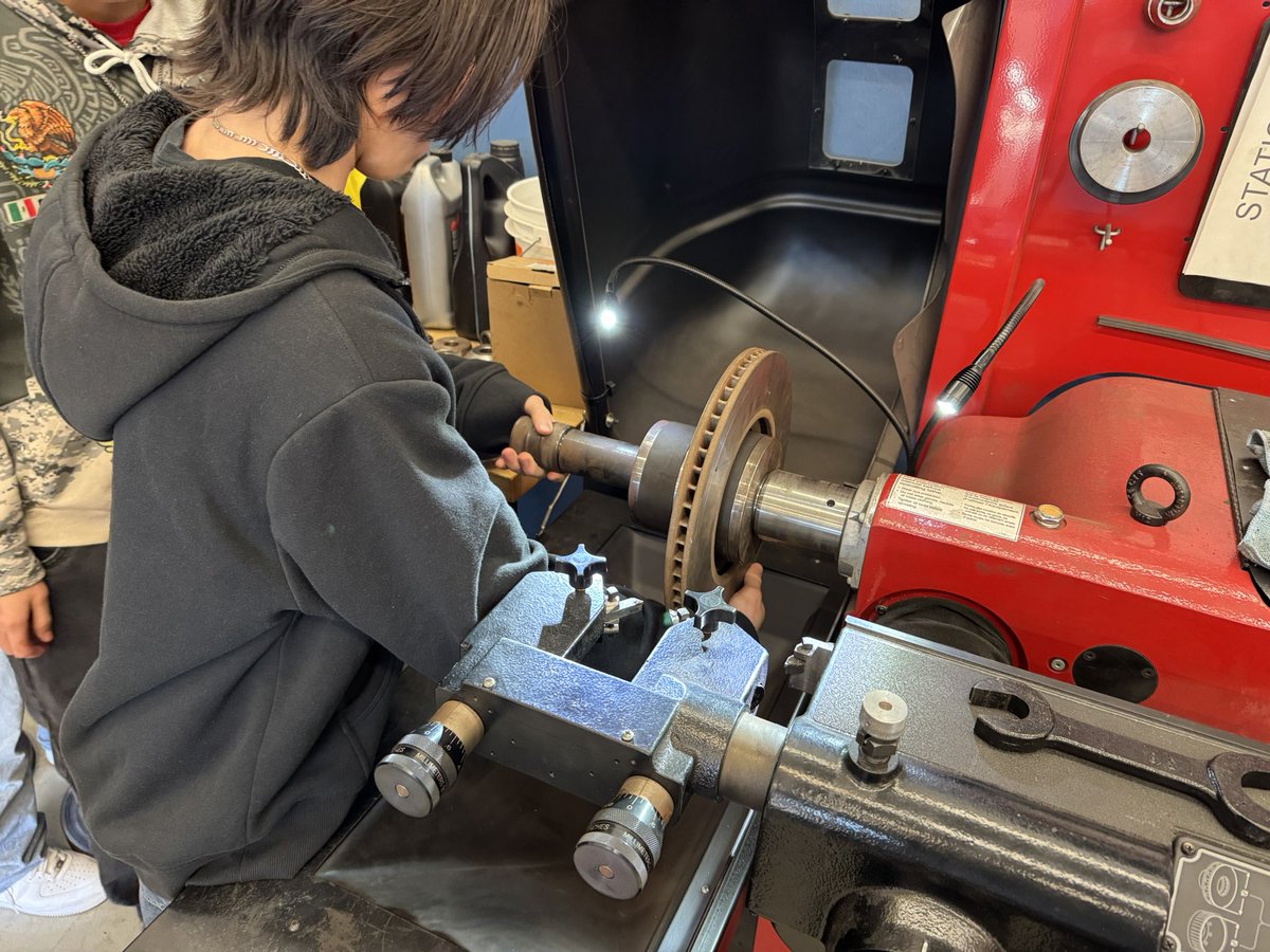 David Diaz (@classwithmrdiaz) on Twitter photo In today’s lesson we continue with “Automotive Brakes”. Today students learned how to use a brake lathe. Here one of our Cardwell Prep students dove into the task, eager to learn. <a href="/CardwellPrep/">Cardwell Career Prep</a> #rattereeautomotive In today’s lesson we continue with “Automotive Brakes”. Today students learned how to use a brake lathe. Here one of our Cardwell Prep students dove into the task, eager to learn. <a href="/CardwellPrep/">Cardwell Career Prep</a> #rattereeautomotive