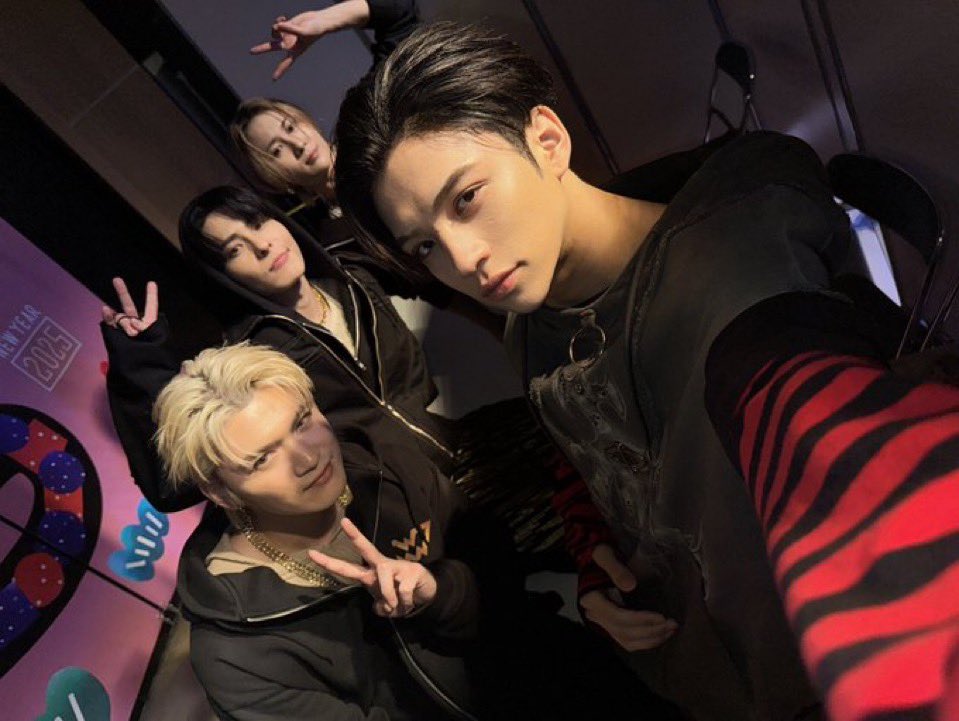 Mykty0124's tweet image. ・　　 ᕱ⑅ᕱ”
　　　(๑•᎑•๑)
　 ┏━∪ ∪━┓
┏┓━━┓　  ┃
┗┛　　┃　  ┃
　　┏━┛　  ┃
　　┗━━ルフ ハウル
                          ハーモニーꕤ
頑張ってる人  頑張ろうと
している人への応援*SONG💗

#WOLFHOWLHARMONY
#WHH
#ROLLINSTONES

youtu.be/cxtIVEsTb88?si…