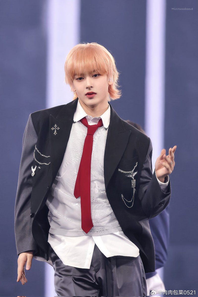 ヒョンジュン‼️ smtr25 pink boy 오현준 オ·ヒョンジュン 蔚山🇰🇷 2006年生まれ 中学1