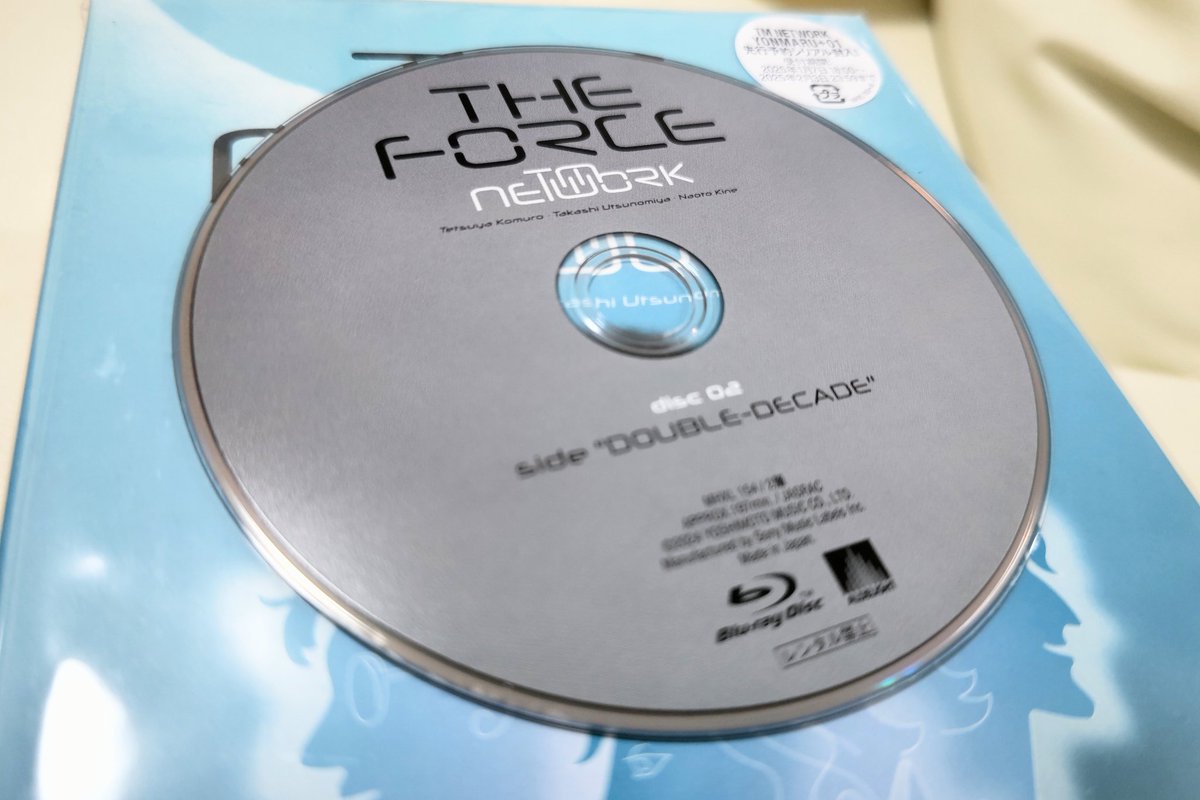 cubojun's tweet photo. 遅ればせながら、THE FORCEのDOUBLE-DECADE💿️を視聴しました。
20年前の御三方はやはりお若い!✨️
自分の中の空白期間がようやく埋まった感じでとてもスッキリ😊
アリーナもいいけど、🧅日本武道館っていうのはなんか特別感あるなぁ!
#TMNETWORK #TheForce
#DOUBLEDECADE
#日本武道館
#FANKS https://t.co/nE4UE8KsOA