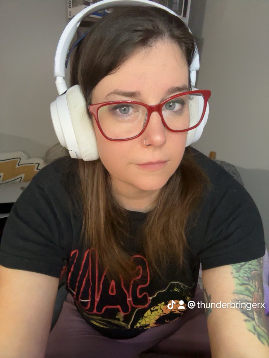 thunderbringerx's tweet image. Streaming on twitch again and having a blast! Follow me so you know when I go live and we can have nice chill vibes and chats! I’ve worked hard on setting up my stream so drop on by!! #smallstreamer #twitch #twitchstreamer