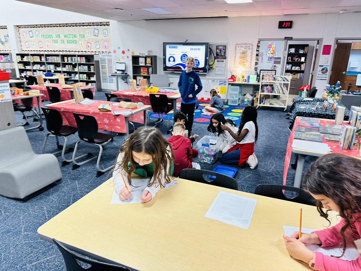wilsonreads's tweet image. Bluebonnet Book Bash was lots of fun! Yummy treats, board gaming and voting for our top book was a hit. @TXLA @CISDlib @gowilsonrangers