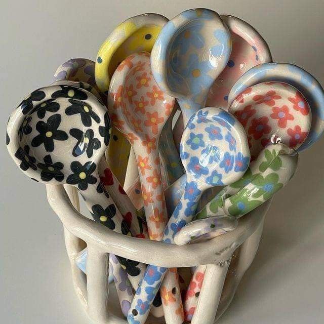 _shayzai's tweet image. autistics what do we think about these spoons
