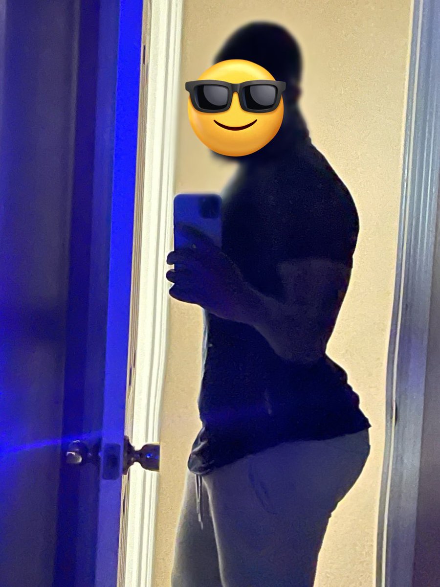 RealAssItGets tweet media