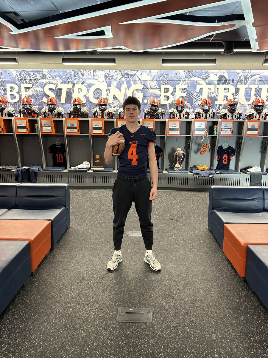 Had a great visit at <a href="/HopeCollegeFB/">Hope College Football</a> 1/9, and I am Blessed to have received an offer from Coach <a href="/PStuursm/">Peter Stuursma</a> . Thankful for <a href="/Coach_HThompson/">Hunter Thompson</a> and staff for having me out and it was great getting on campus.