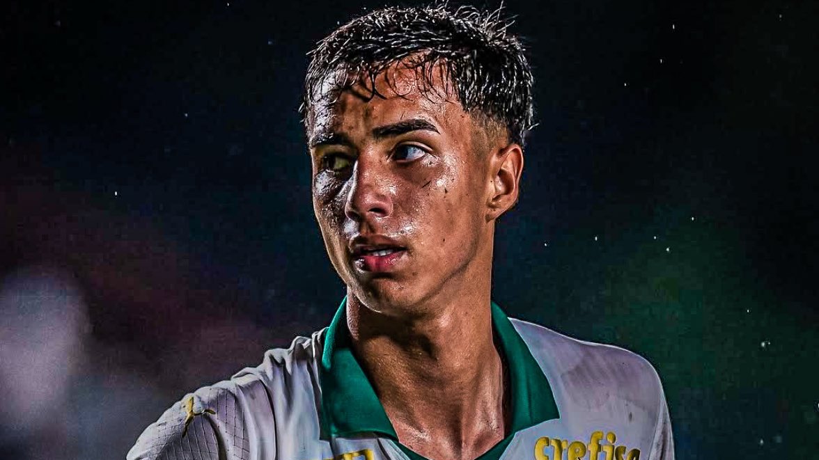 eurofootcom's tweet photo. 🚨🔵 𝐁𝐑𝐄𝐀𝐊𝐈𝐍𝐆 | Manchester City, here we go for 3 players! Vitor Reis (18), Abdukodir Khusanov (20) and now Omar Marmoush (25), reports @FabrizioRomano! 💰 https://t.co/mAArURjrBW