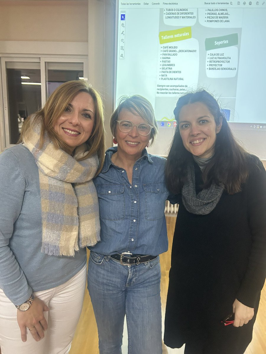 Curso con nueva visión a las pedagogías de Reggio Emilia , en el <a href="/CEPJAEN1/">CEP JAEN</a> con Sandra González Barrera tarde llena de emociones y experiencias por descubrir, seguimos…. Gracias a los asesores de Inf como <a href="/cerelina32/">Ana Belen Cerezo</a> por organizar estos encuentros