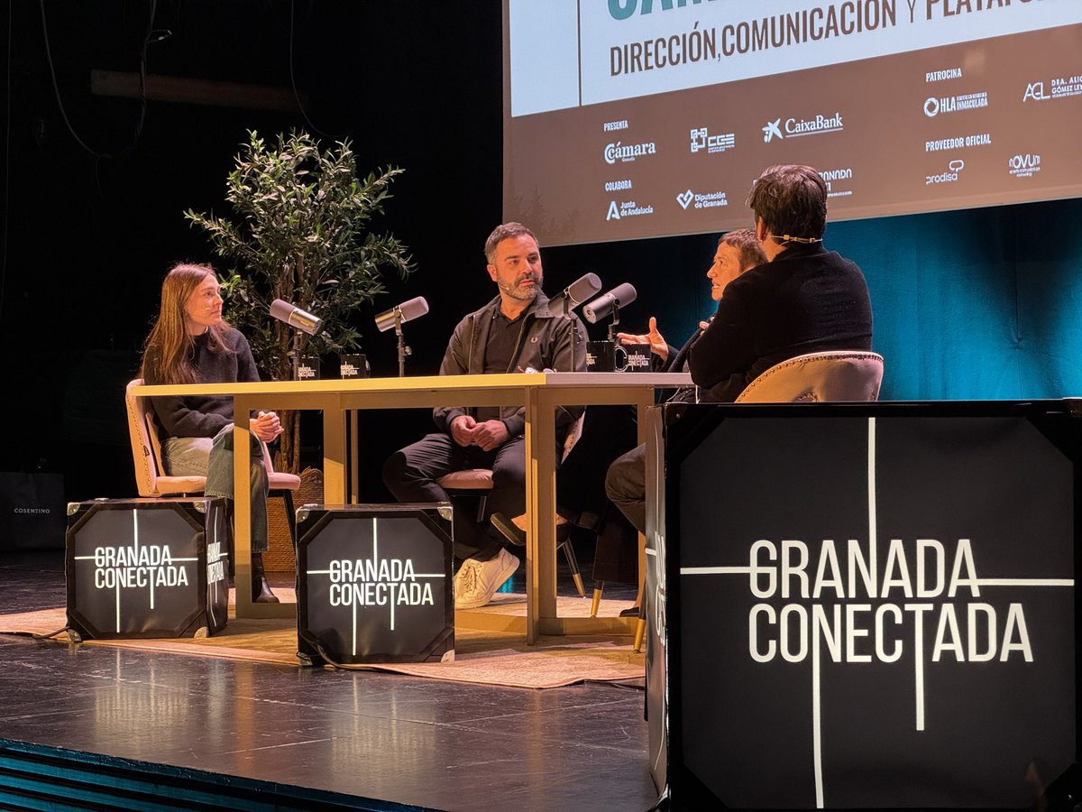 #GranadaConectada | ¿Cómo llegar y mantenerse? Abrimos debate en la siguiente mesa con 👇

🎙️ Sandra Romero - Directora y cofundadora de Naino

🎙️ Alejandro Ávila: Periodista, comunicador de cine y director de la revista ‘FilmAnd'

🎙️ Alberto Fernández, Director de <a href="/rtveplay/">RTVE Play</a>