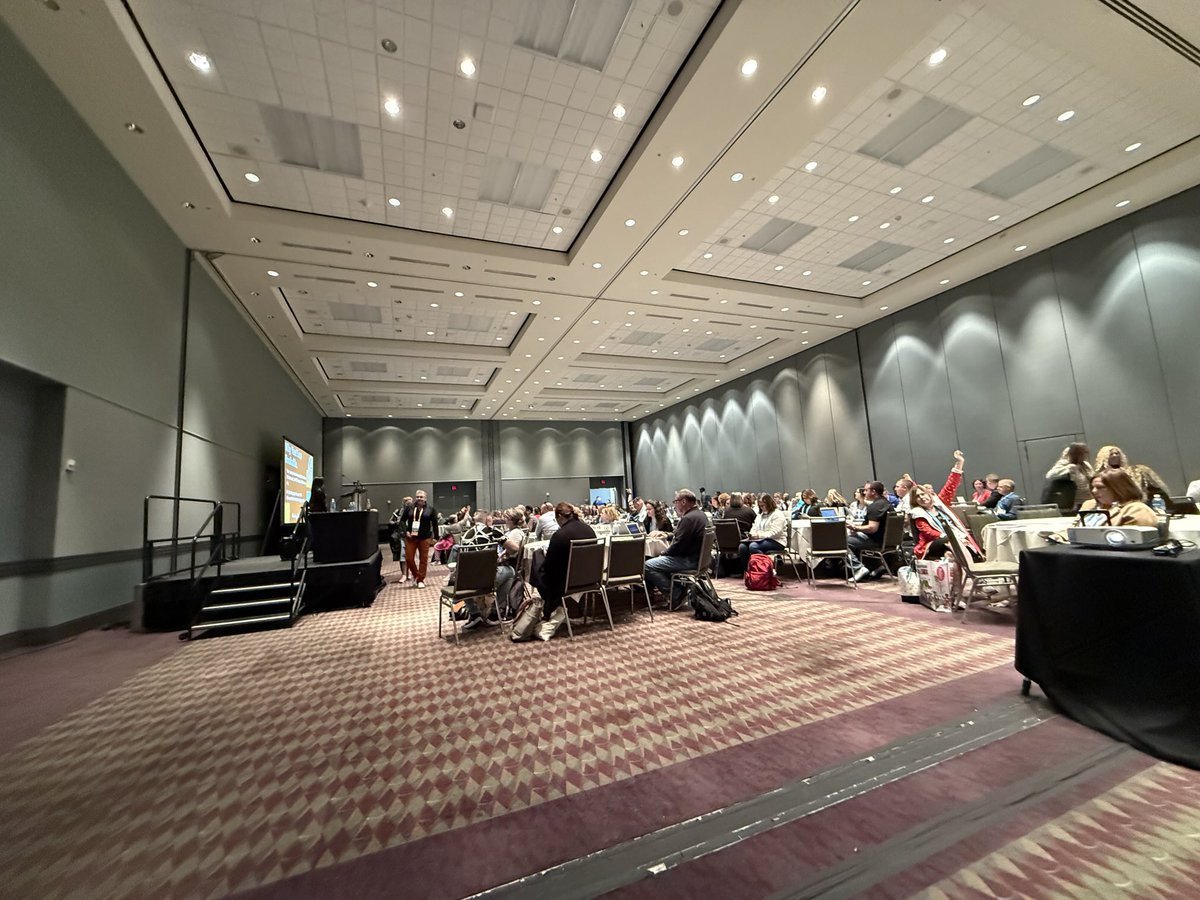 can’t be at #fetc without attending ⁦<a href="/lesliefisher/">Leslie Fisher</a>⁩ gadget session