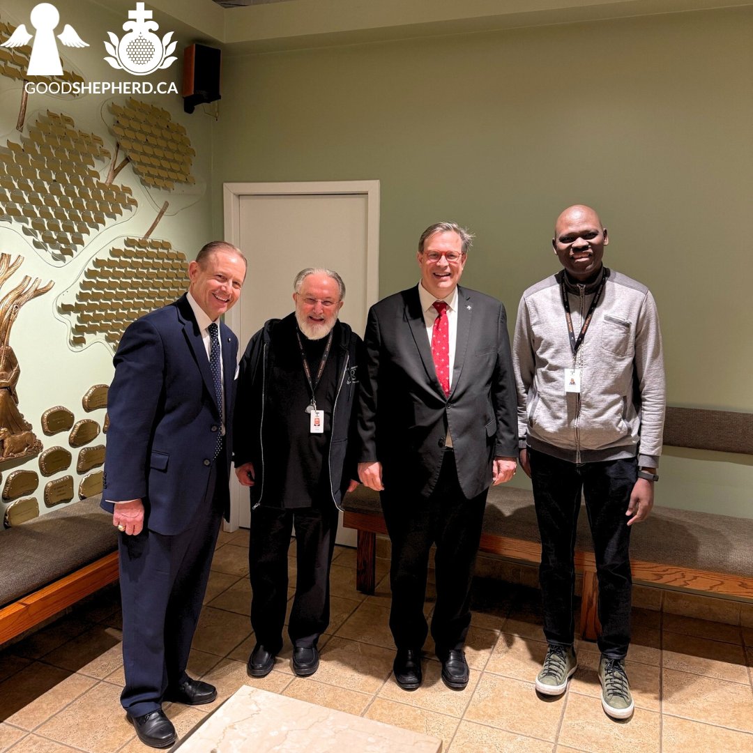 goodshepherd_to's tweet image. We were honoured to host members of the @orderofmalta. They were given a tour of our facilities, spoke with guests &amp;amp; learned about the programs &amp;amp; services @goodshepherd_to provides the #homeless community.
#WelcomeHomeless #ItStartsWithAMeal #CaringCommunity