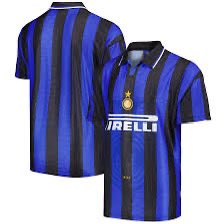 RezGlr's tweet photo. Please. Just do something like this and we’re good to go.. the new one looks like a toddlers shirt

#NikeOut https://t.co/SqwT91qRz9