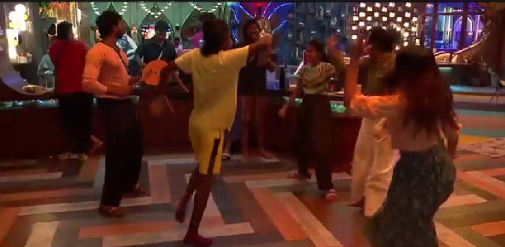 #BiggBossTamil8 #BiggBoss8Tamil #BiggBossTamilSeason8 #GameChangerVishal #RiseOfVJVishal #BiggBossSeason8Tamil

Except 6 or 7 , ellam normal mode ku vantaanga.. innum 2 days dhan #Jacquline poitaangale nu feel panna avangaluku avalo time illa! They really felt bad for her