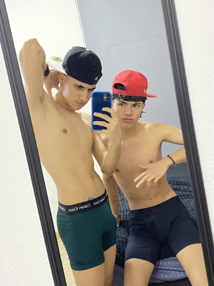 Alejandro Alzate (@22277___) on Twitter photo Nos dejan solos en casa y siempre terminamos jugando calientes 🔥
Ya viste nuestra nueva colaboración?😈😈 <a href="/fer_hot18/">Fernando José</a> Nos dejan solos en casa y siempre terminamos jugando calientes 🔥
Ya viste nuestra nueva colaboración?😈😈 <a href="/fer_hot18/">Fernando José</a>