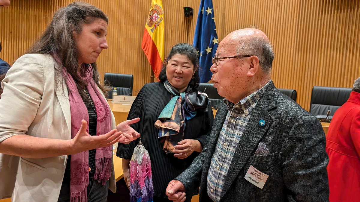 Eva Saldaña Buenache (@esbuenache) on Twitter photo Un honor conocer hoy al Hibakusha Shigemitsu Tanaka, Premio Nobel de la #Paz. Nadie puede volver a pasar por semejante horror, su legado hay q mantenerlo vivo. La única opción de futuro es sin armas nucleares, <a href="/sanchezcastejon/">Pedro Sánchez</a> cumple tu promesa con el #TPAN <a href="/greenpeace_esp/">Greenpeace España</a> Un honor conocer hoy al Hibakusha Shigemitsu Tanaka, Premio Nobel de la #Paz. Nadie puede volver a pasar por semejante horror, su legado hay q mantenerlo vivo. La única opción de futuro es sin armas nucleares, <a href="/sanchezcastejon/">Pedro Sánchez</a> cumple tu promesa con el #TPAN <a href="/greenpeace_esp/">Greenpeace España</a>