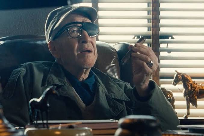 Graças ao Spielberg tivemos a última participação do David Lynch no cinema

Última cena de The Fabelmans e interpretando John Ford 

♡