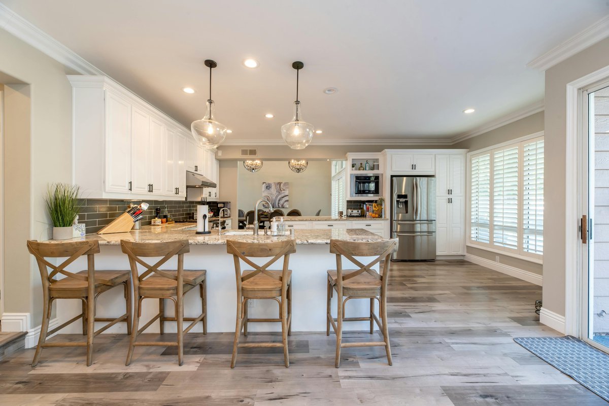 nest_restsupply's tweet photo. Kitchen &amp; Dining Spaces Done Right! 🍳🍴
Blend function and style with sleek countertops, multi-purpose storage, and cozy dining chairs. Your kitchen deserves the spotlight! 🌟
Start designing at https://t.co/ap66a1P4po.
#KitchenGoals #HomeInspiration https://t.co/ti6lBeSO0t