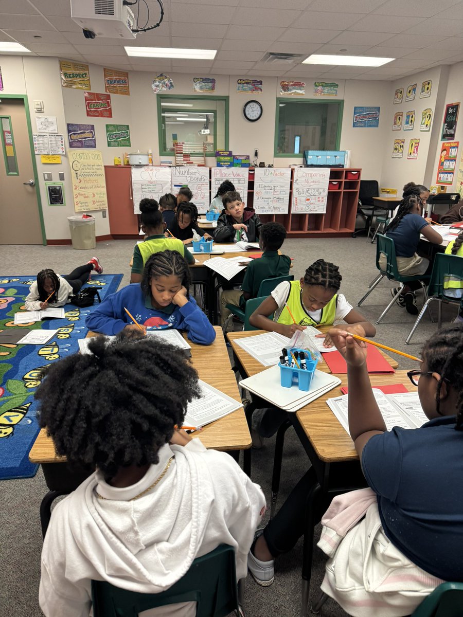 LanorisDCasey's tweet image. It’s STAAR season…. Either you in the work, are you in the way? #SpringISD #Unstoppable #SpringWay #4thGrade #SalyersCUBS # WeAreSalyers #STAAR @SpringISD_Super @HilarionMartin1 💚🐯💛