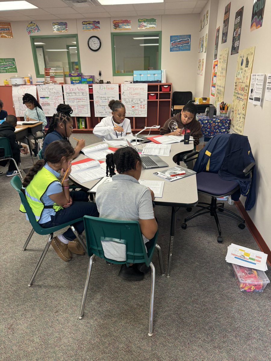 LanorisDCasey's tweet image. It’s STAAR season…. Either you in the work, are you in the way? #SpringISD #Unstoppable #SpringWay #4thGrade #SalyersCUBS # WeAreSalyers #STAAR @SpringISD_Super @HilarionMartin1 💚🐯💛