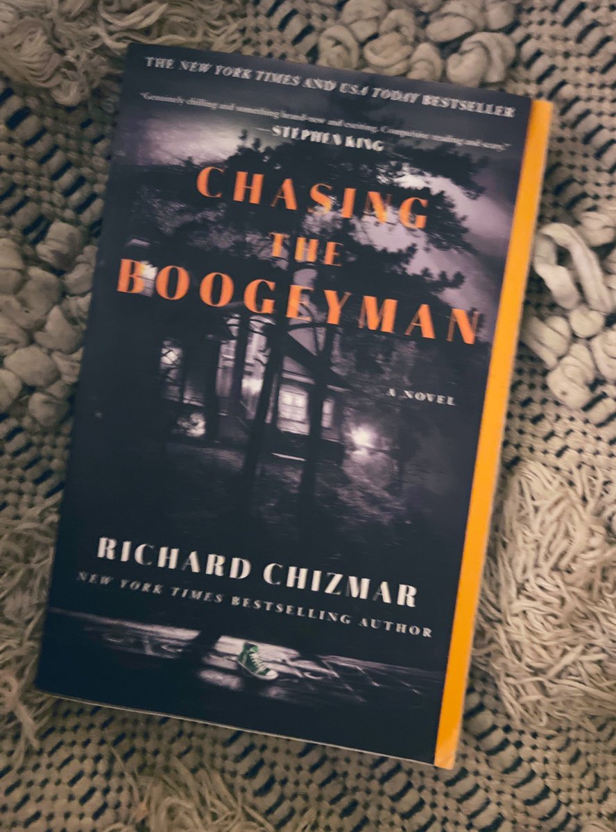 FinalGirlReview's tweet photo. Horror Quote of the Day from: Chasing the Boogeyman
βI swear it was like he was some kind of demented magician casting spells over me purely for his entertainment.β
-Richard Chizmar (2021)
@RichardChizmar
Published by @GalleryBooks
#horrorbooks
#horrorquotes https://t.co/EnYGt4fljA