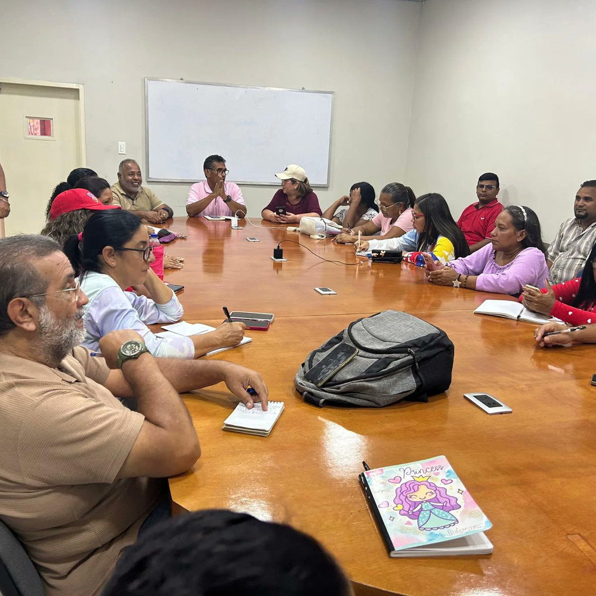 VictorJulioGo's tweet photo. Primera reunión organizativa y de planificación del equipo político municipal. Seguimos en la construcción de nuevas victorias. Preparados para un 2025 de batallas, conquistas para el desarrollo de la Patria https://t.co/r8TQJCHJ8h